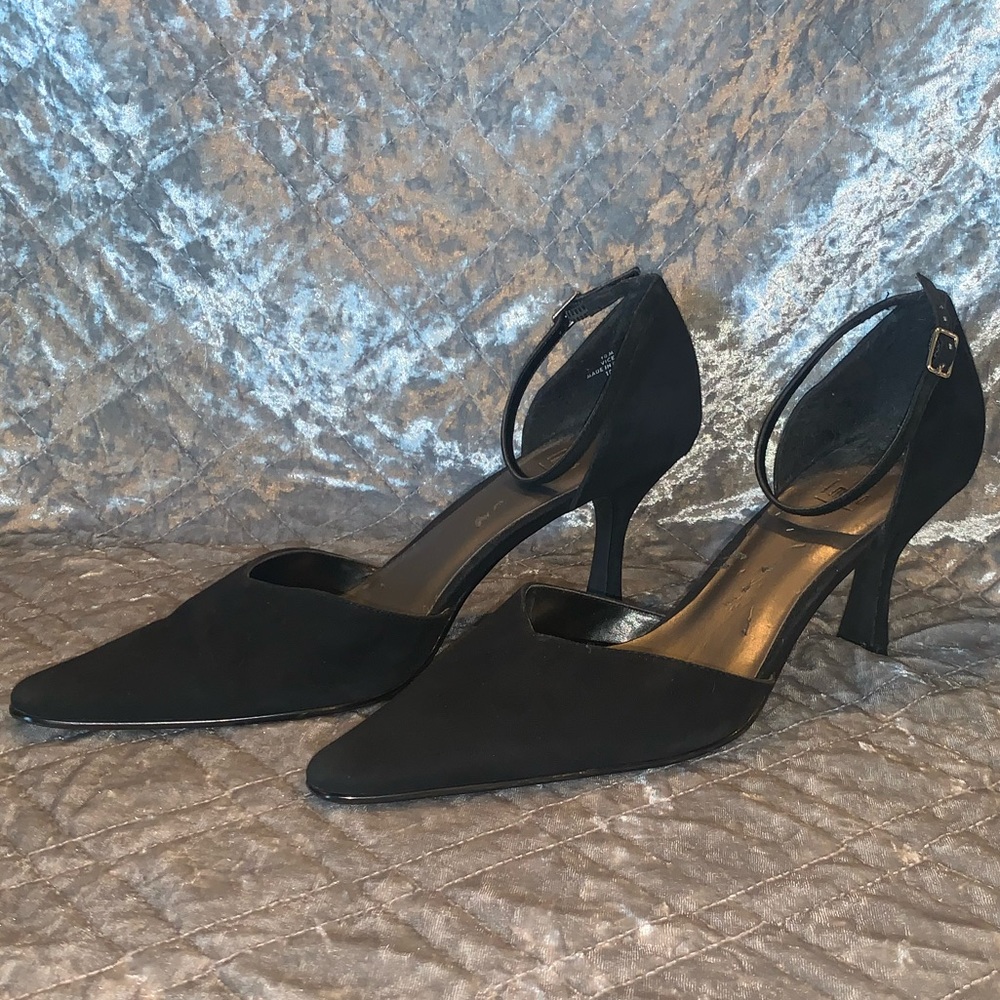IMPO BLACK SUEDE ANKLE STRAP SHOES VINTAGE Y2K
